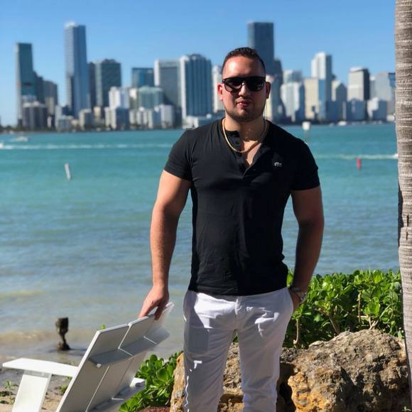 Meet your Posher, Celestino - Picture 1 of 1